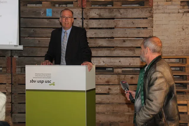 24b85434de9987db3e2b37f5a66002d86dbf40c1 "Ein Ja der WAK zum Gegenvorschlag scheint mir unwahrscheinlich", sagt Markus Ritter, Mitglied der WAK-N und Präsident des Schweizer Bauernverbands. (Bild SBV)