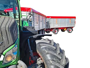 Der 700er-Fendt-Vario bildet mit dem Marolf-Anhängerzug ein perfektes Transportgespann. Bei 40 Tonnen Gesamtgewicht sind alle maximalen und minimalen Achslasten ohne Frontballast eingehalten.