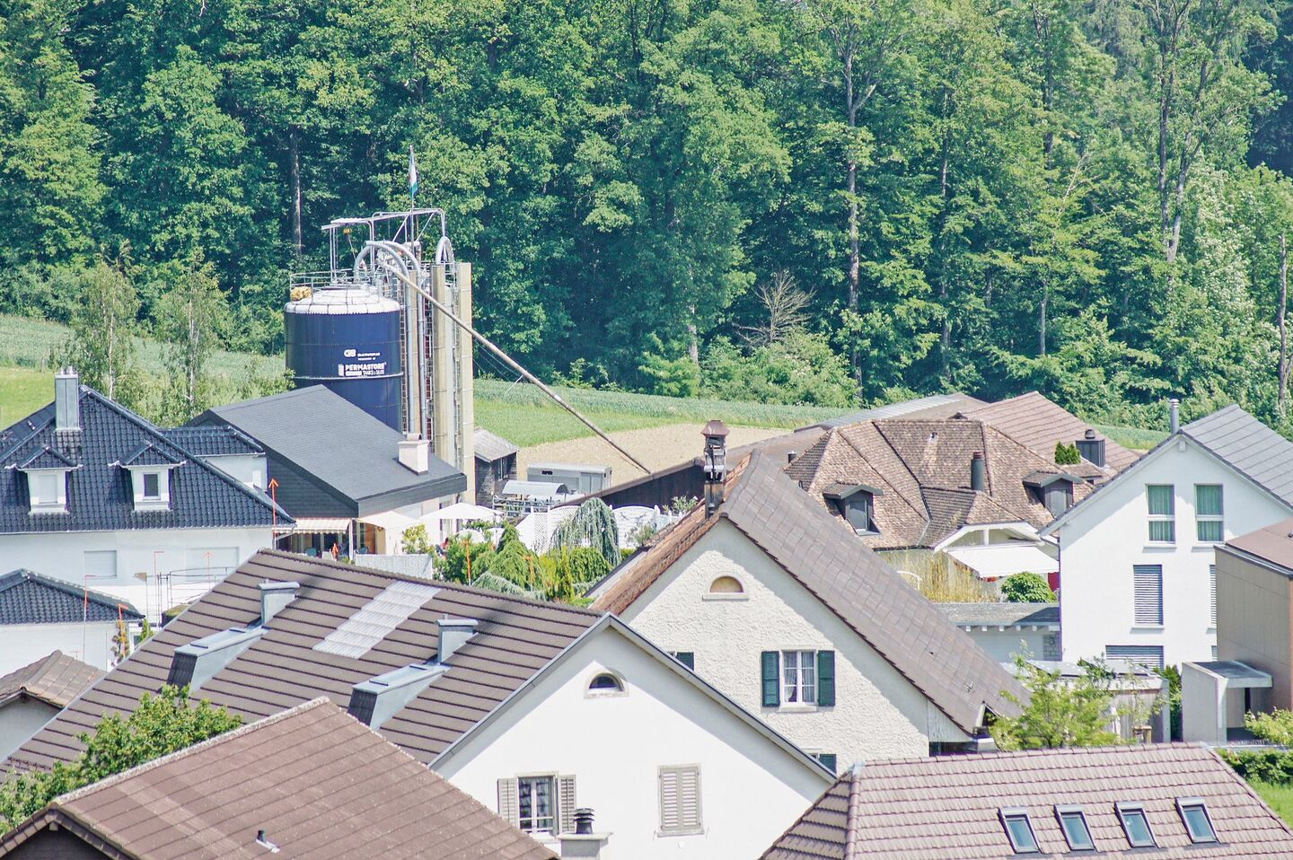 Und plötzlich steht ein Quartier neben dem Stall. Mit dem neuen Raumplanungsgesetz gelten bei Neu- und Umzonungen die Geruchsbestimmungen der ursprünglichen Nutzung.
