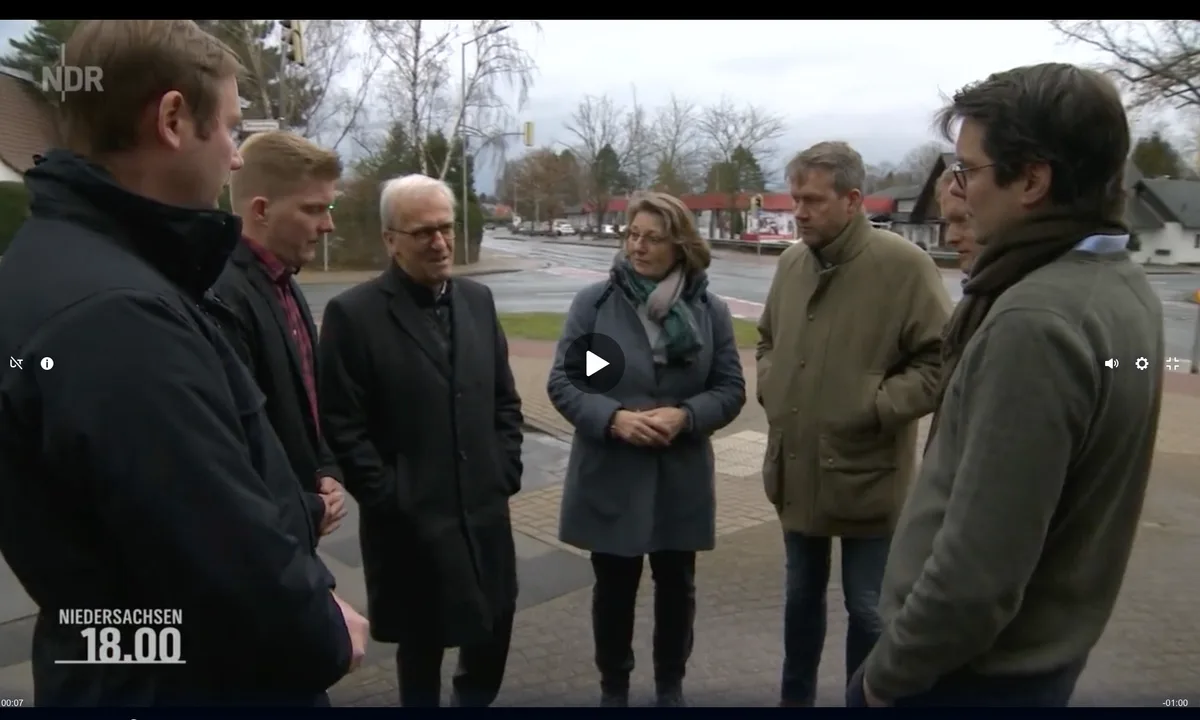 9f1097c8855cee7860efef35b641898b73494a1d Die Edeka traf sich mit Vertretern verschiedener Bauern-Organisationen. (Screenshot Norddeutscher Rundfunk)