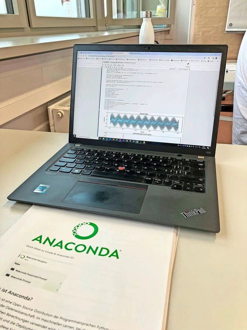 d4b1d797aec15d1e682ef93fc72c0c74d40444fe61d54ae5391efcef47cd3340 Anaconda ist eine Distribution für die Programmiersprache Python. Für Teilnehmende des Smartfarming-CAS sind diese Begriffe nicht fremd.