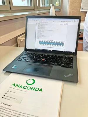 Anaconda ist eine Distribution für die Programmiersprache Python. Für Teilnehmende des Smartfarming-CAS sind diese Begriffe nicht fremd.