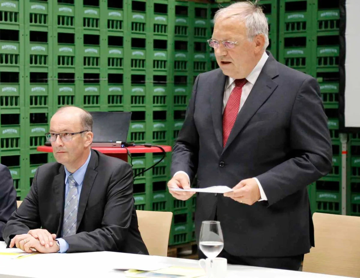 e422783a9f6f4b1196b9071a5588f25e1171b996 SBV-Präsident Markus Ritter (l.) an einer Medienkonferenz mit Bundesrat Johann Schneider-Ammann im Vorfeld der Abstimmung über die Ernähungssicherheit. (Bild lid)