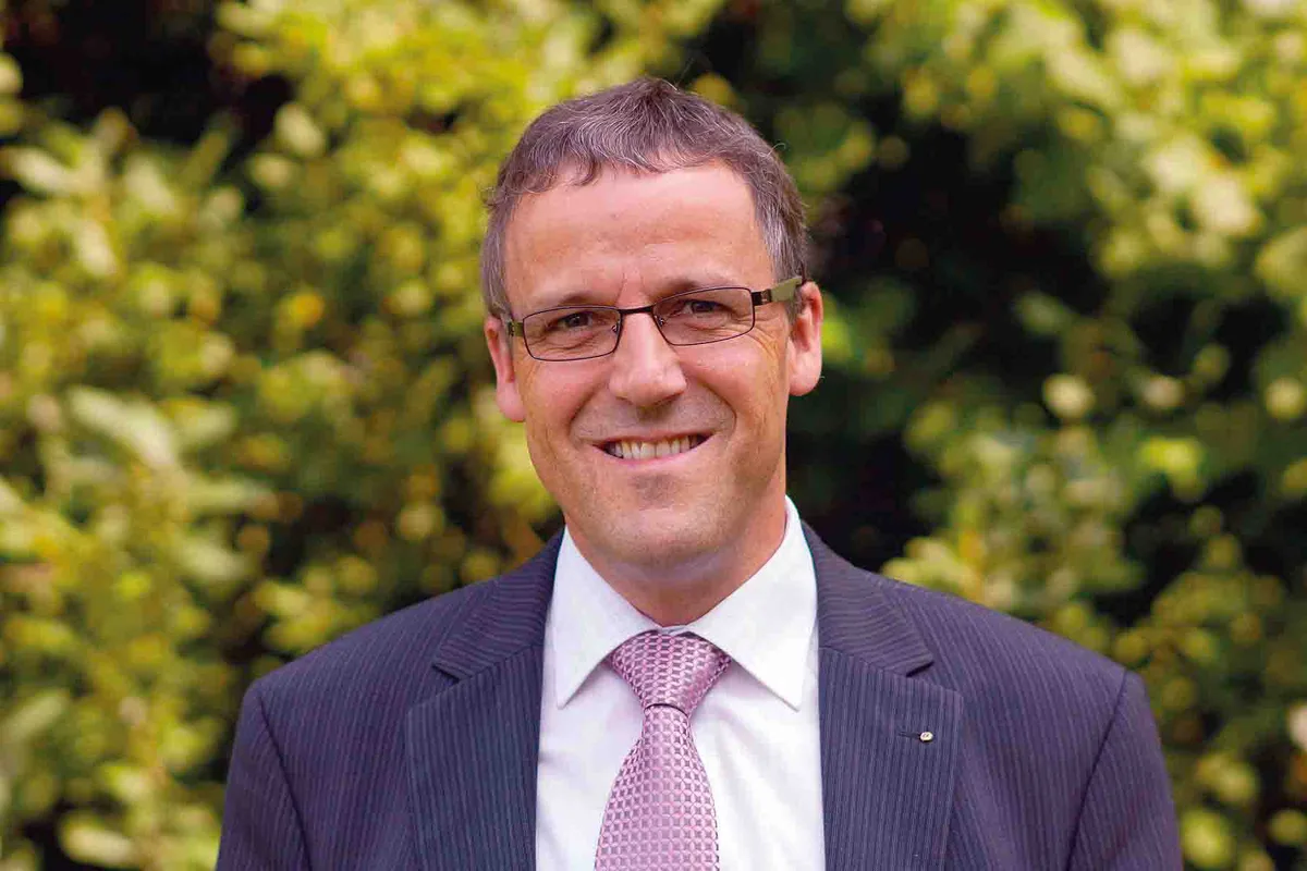 0e16bcb05306d6b0c6cf4093a02c947604eec0df Martin Schmutz leitet beim Schweizer Bauernverband den Geschäftsbereich Departement Wirtschaft, Bildung und Internationales Geschäftsbereich Agriprof. (Bild zVg)