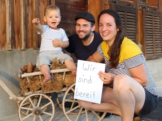 Mit der Kampagne «Bauernhöfe weitergeben» gab die Kleinbauern-Vereinigung bereits 2016 hofsuchende Familien ein Gesicht. (Bild Kleinbauern-Vereinigung)