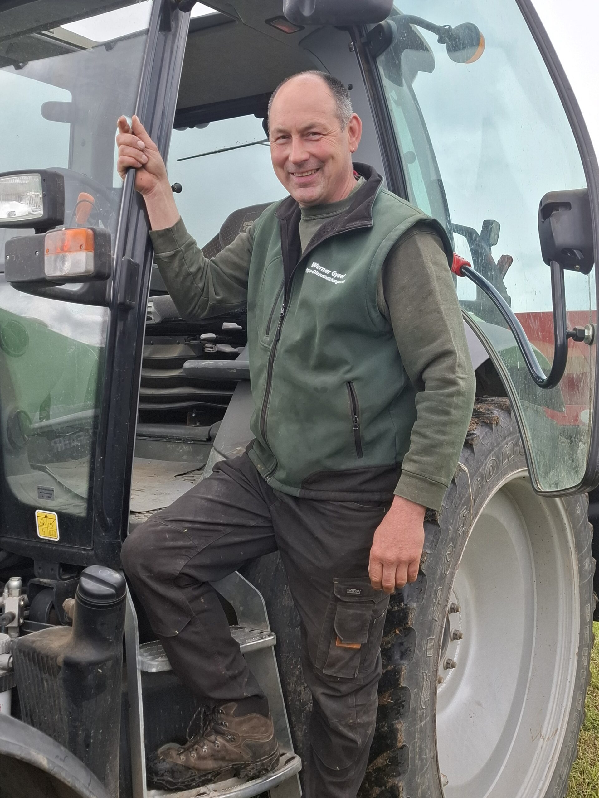 Werner Gysel aus Wilchingen SH hat die Maschinenkosten dank robuster und bewährter Landtechnik im Griff. 