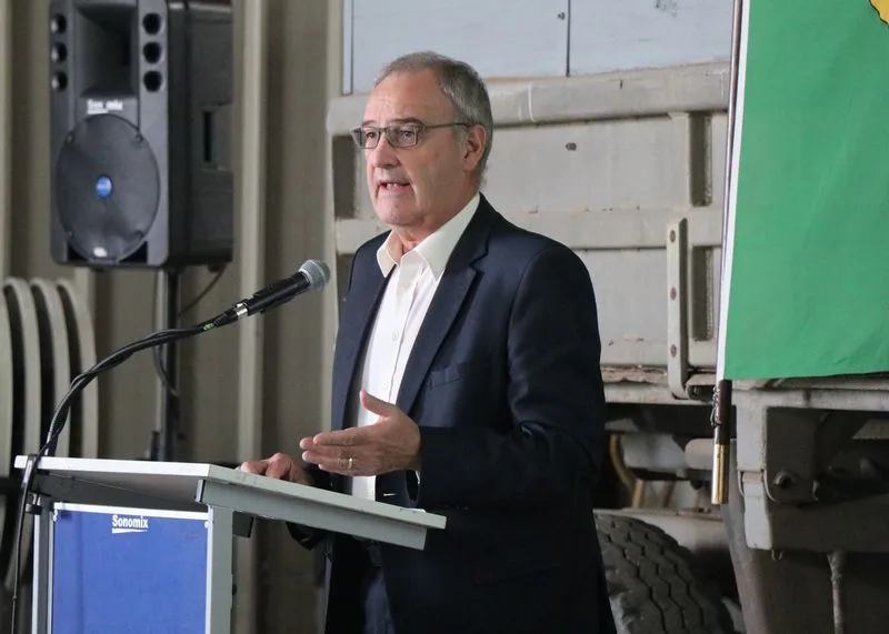 02a1b7ed50ab498775611b3dabc44fae8ff1b886 Bundesrat Guy Parmelin sich an der Agrarministerkonferenz in Berlin mit der Frage befassen, wie Pandemien in Zukunft verhindert werden könnten. (Bild lid/as)