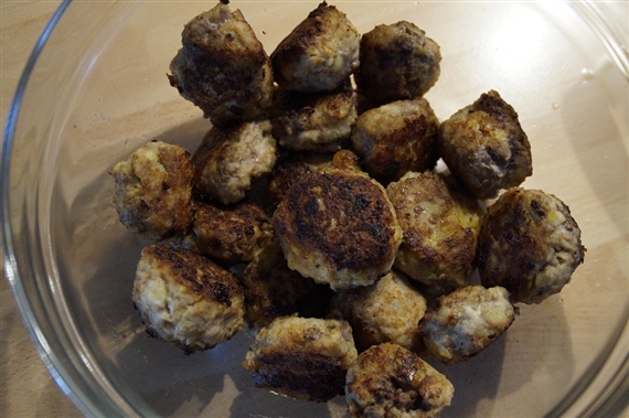 Durch IKEA berühmt geworden: Die schwedischen Fleischbällchen Köttbullar. (Bild Pixabay)