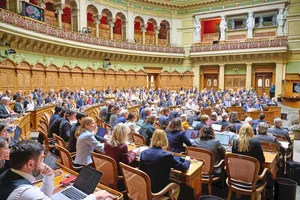 Das Entlastungspaket 2027 soll das Ausgabenwachstum des Bundes korrigieren. Nun berät das Parlament darüber.