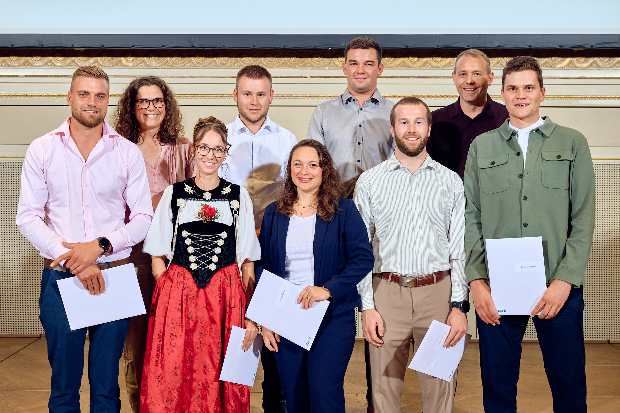 Hinten v.n.l.r.: Gisela Schlüchter, Manuel Wettstein, Yannick Zihlmann, Christian Snoek.
Vorne v.n.l.r.: Oliver Barmettler, Darina Bigler, Martina Beutler, Jonas Aeschlimann, Michael Bernhard
