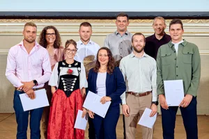Hinten v.n.l.r.: Gisela Schlüchter, Manuel Wettstein, Yannick Zihlmann, Christian Snoek.
Vorne v.n.l.r.: Oliver Barmettler, Darina Bigler, Martina Beutler, Jonas Aeschlimann, Michael Bernhard