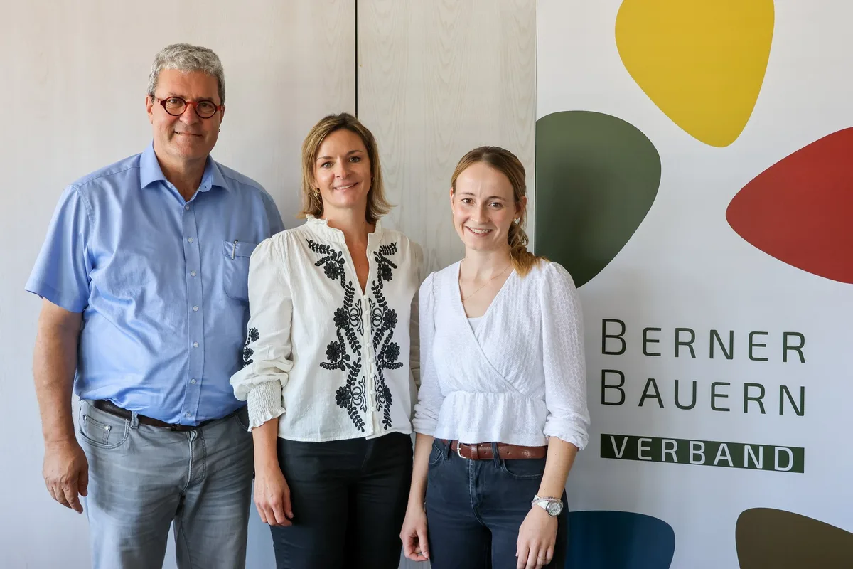 Gescha__ftsfu__hrungsteam_BEBV_vlnr_M.Gru__nig_G.Mumenthaler_L.Waber Leana Waber komplettiert die Geschäftsleitung des Berner Bauernverbands