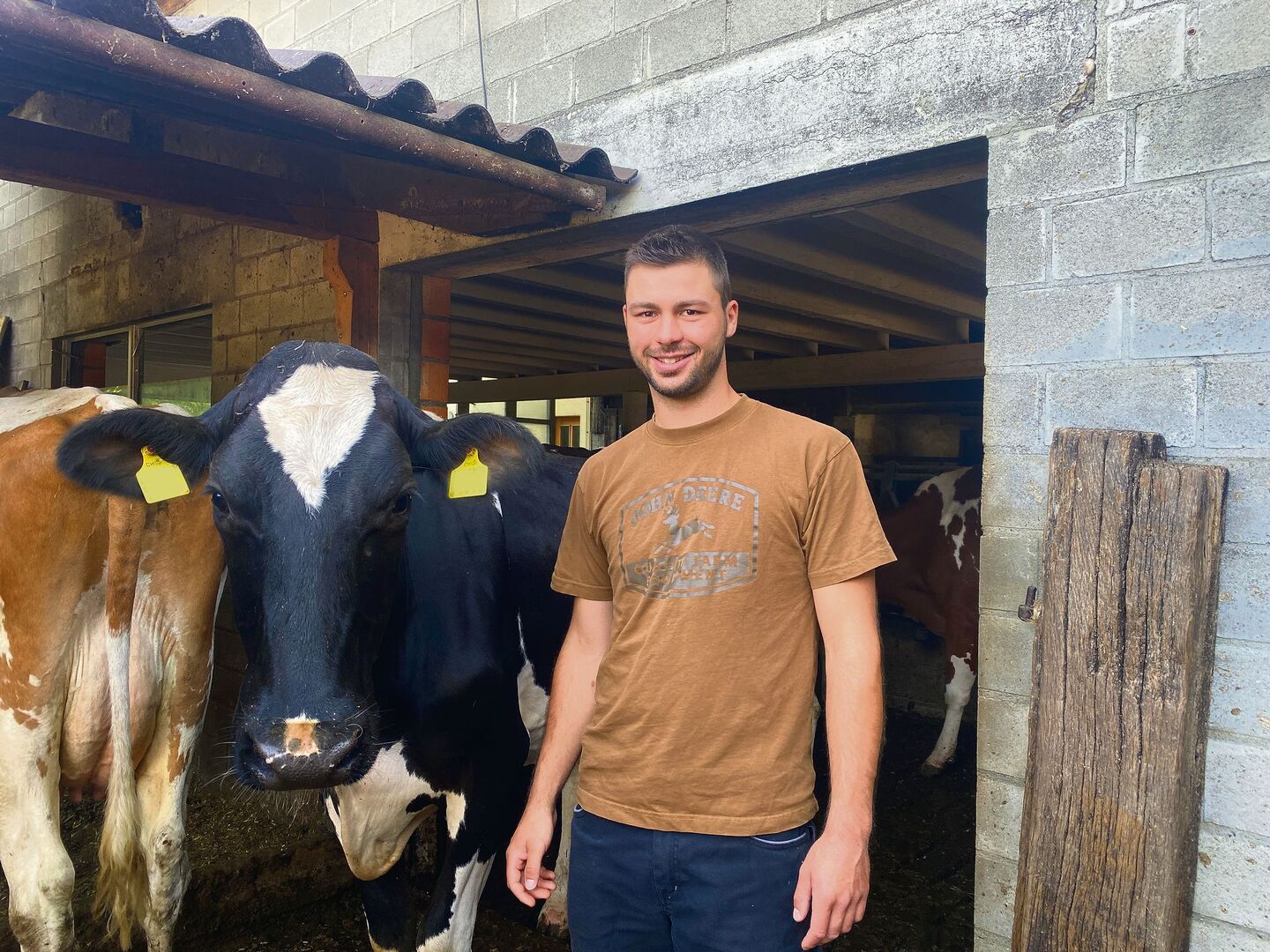 Simon Kopp hat sich im Projekt Klimastar Milch für die wirkungsorientierte Prämie entschieden, die je nach erzielter Reduktion ausbezahlt wird.
