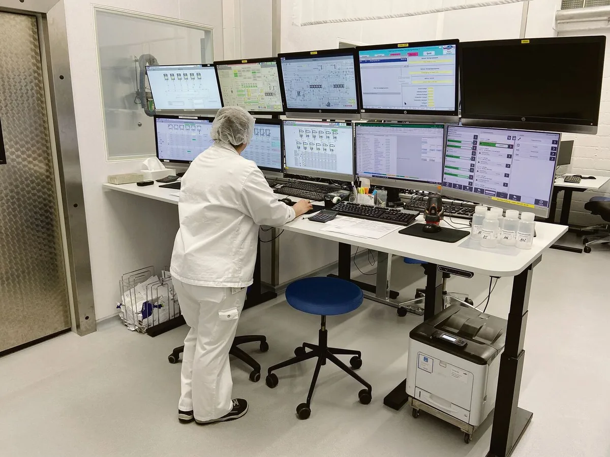 b1b19eb293e1a91c3fe8bb3278efe70d8f86456330f99e15b24e7dbf1e3e507c Datenmanagement im Werk von Emmi in Dagmersellen: Wohin steuern die heimische Milchverwertung und der Preis angesichts der internationalen Trends?