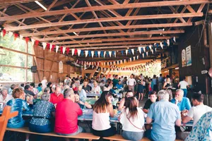 Feine Hofprodukte gehören ebenso zum Bauernhof-Brunch, wie die bodenständige Atmosphäre und die Gelegenheit für Einblicke in die Landwirtschaft.