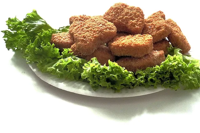 0c13db4c9f84372c06c2e8db474b3a0e8e4a582a Die Schweizer Landwirtschaft könne die steigende Nachfrage nach Poulet nicht allein decken, heisst es auf der Website der Migros zum Thema Nachhaltigkeit. (Symbolbild Pixabay)