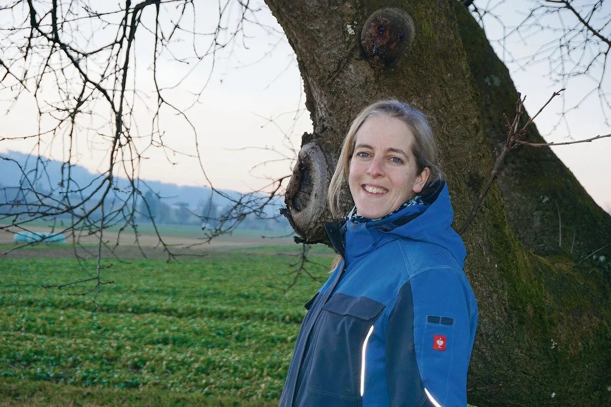 Therese Meier arbeitet Teilzeit auswärts.