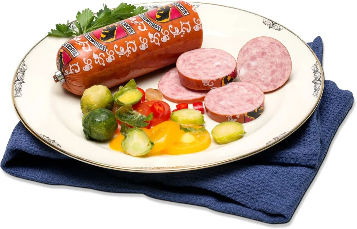72597ac6bab8dca06485aacc4b085f339a38f021 Das BLW will die geografische Angabe der Berner Zungenwurst schützen. (Bild Migros)