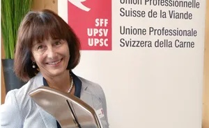 Dass es 2021 eine «Metzgerin des Jahres» gibt, sei auch eine Anerkennung der zunehmend wichtiger werdenden Rolle der Frauen in der Fleischbranche. Barbara Ehrbar-Sutter sei als Geschäftsleiterin Respekt, Wertschätzung und Kollegialität wichtig.
