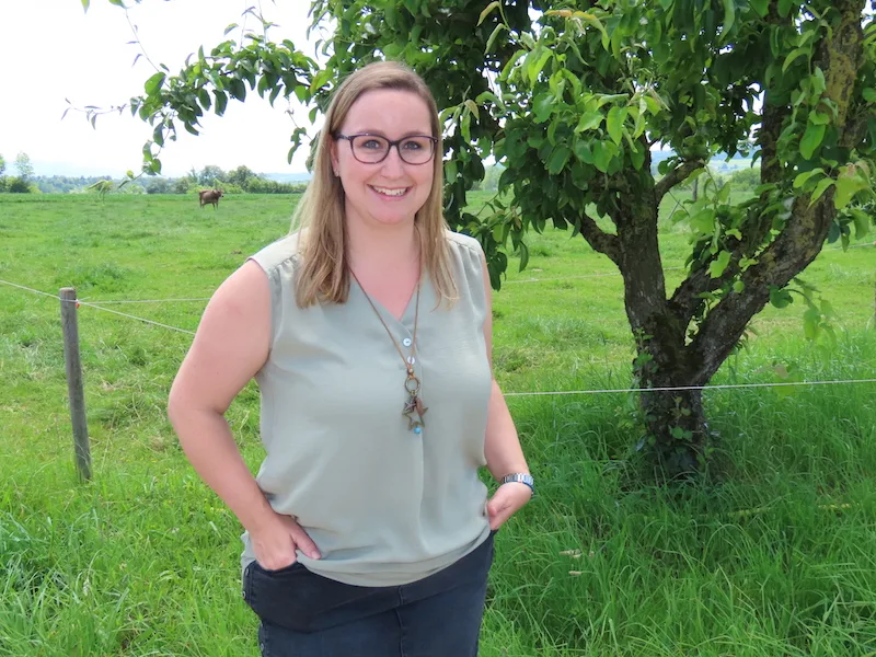 780545c175421edd56b5be53aeba735bcc2104b4 Marina Bühlmann lebt erst seit ihrer Heirat auf einem Bauernhof. Ihr ist auswärtige Teilzeitarbeit wichtig. (Bild Barbara Heiniger)