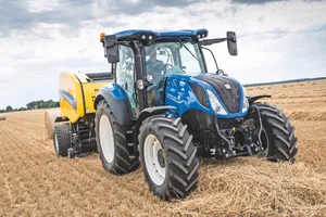 Traktoren im Leistungsbereich zwischen 100 und 130 PS sind beliebt. Dabei werden verschiedene Ansprüche an die Leistungdes Traktors gestellt, mehr als nur die Motorleistung. Bild: zVg