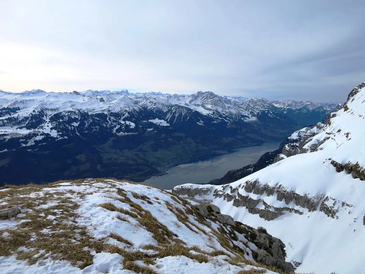 lake-walen-4777268_1280 Meteorologen erwarten bis zu 70 cm Neuschnee in den Bergen
