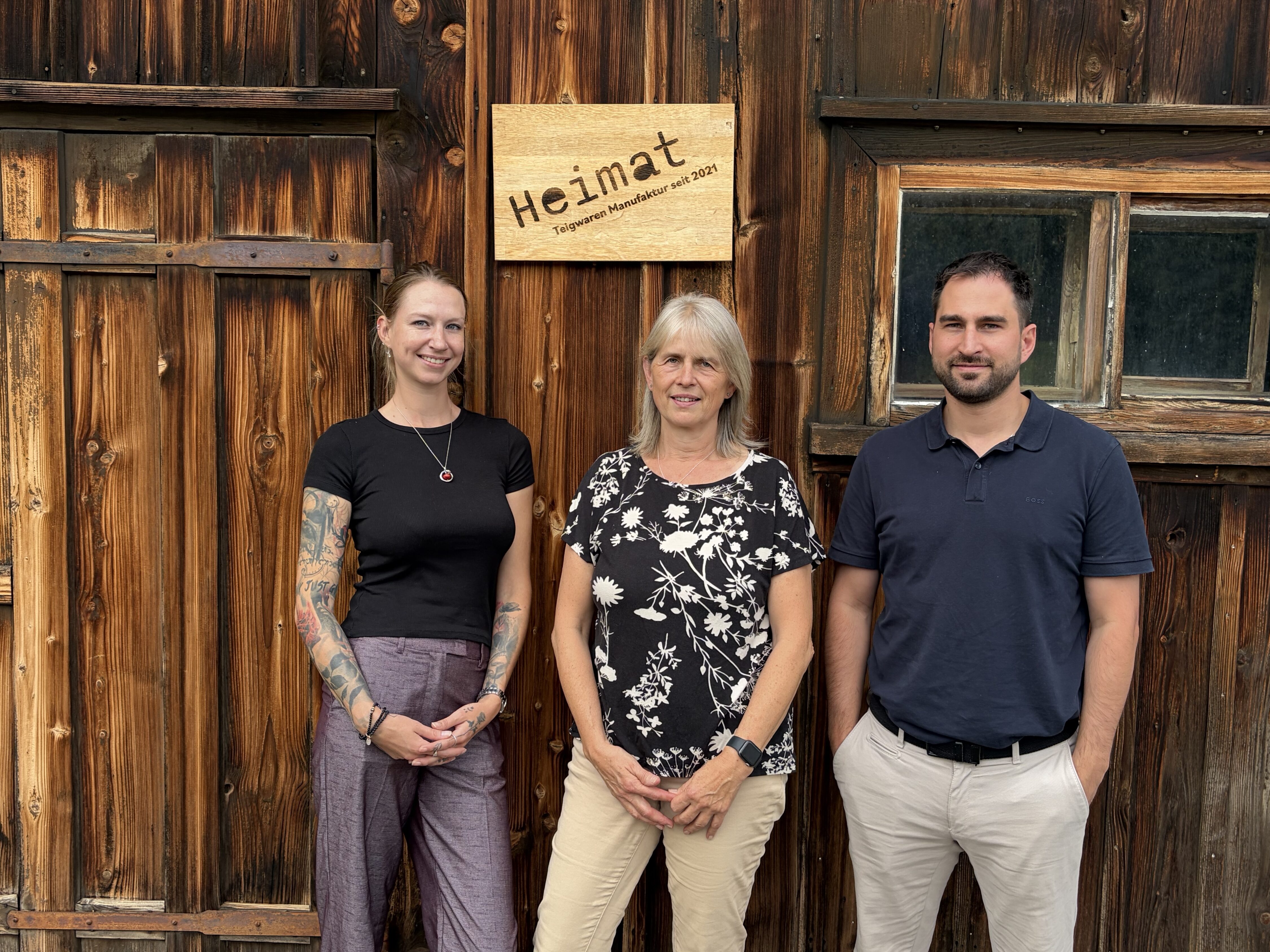 Hinter den Heimat-Teigwaren steht ein Familienteam: Tochter Christina Möller, Mutter Brigitte Möller und Sohn Pascal Möller.