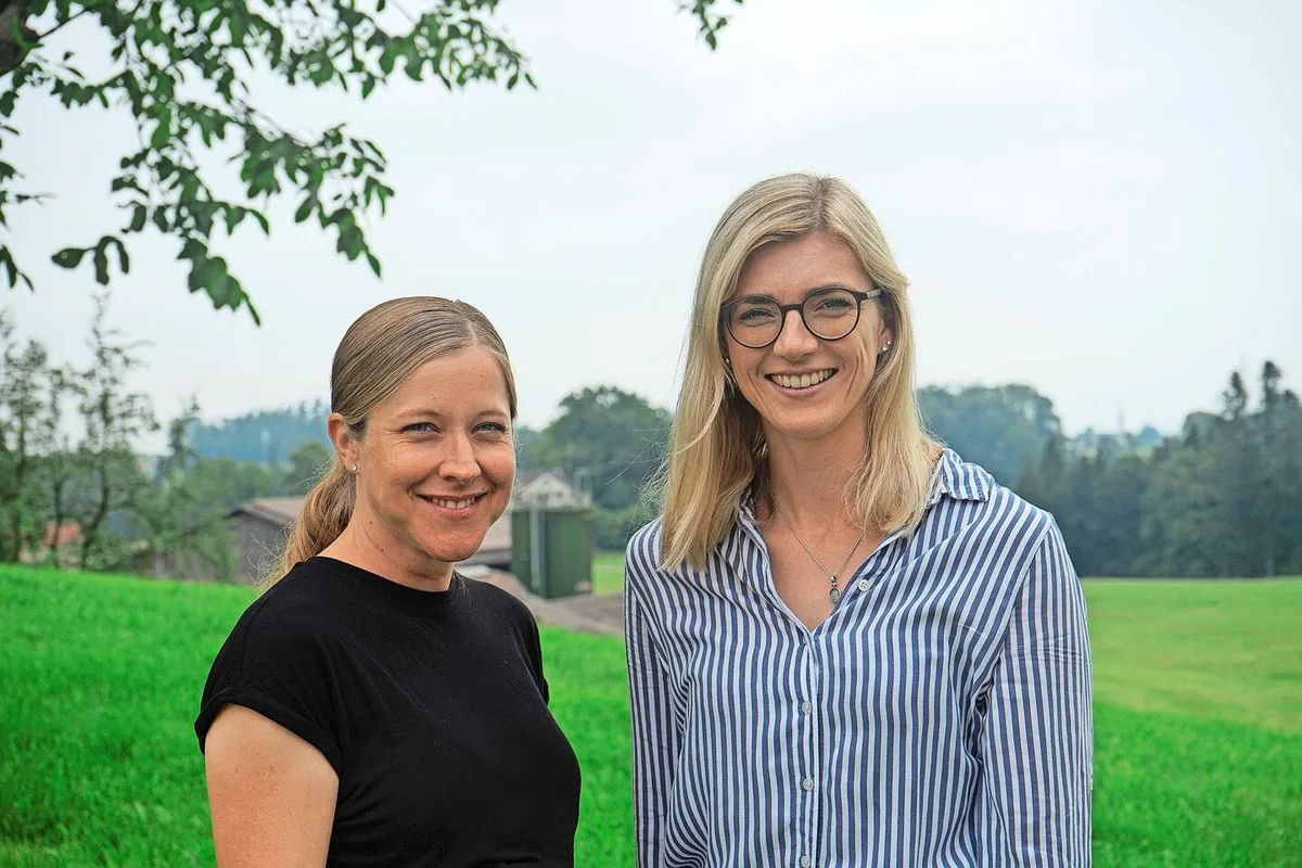 6cb81166988da3f268397f8aecd7e35ee5dc64c09d141b1def1629b27a14ac1b Daniela Büchel (l.) und Vivienne Oggier (r.) vom LZSG Salez organisierten die Fachtagung.