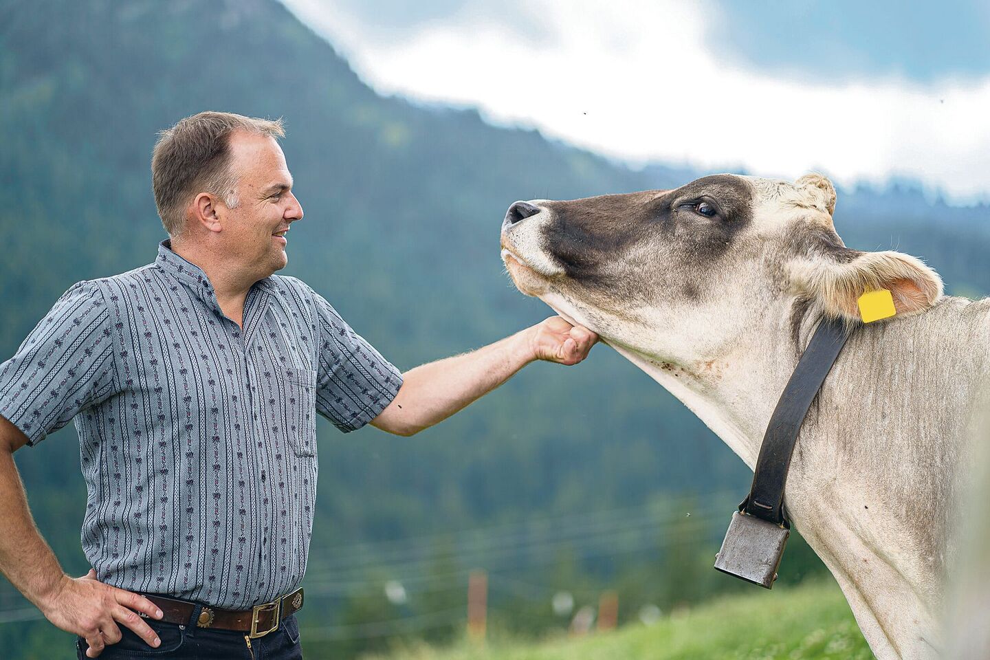 Marcel Dettling sieht im Rahmenabkommen mit der EU eine immense Gefahr für die Schweizer Tierhaltung.