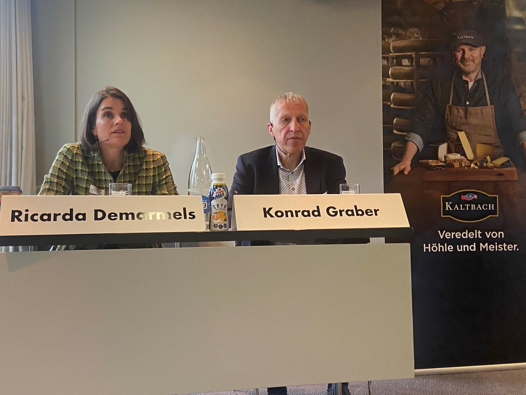 Emmi macht erstmals über 4 Mrd Fr. Umsatz und will der Schweizer Milchbranche «Sorge tragen»