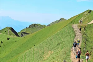 Schwyzer Alp- und Wildheuergebiete wie der Stoos sind bei Touristen beliebt. Eine Besucherlenkung ist wichtig.