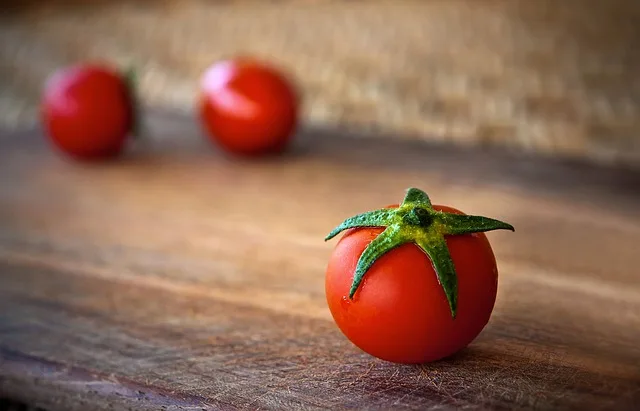 00d467f38eabf7dcd88648379b3674b2345cccaf Tomaten sind eine der Gemüsesorten, die von der Migros bald selbst produziert werden sollen. (Bild Pixabay)