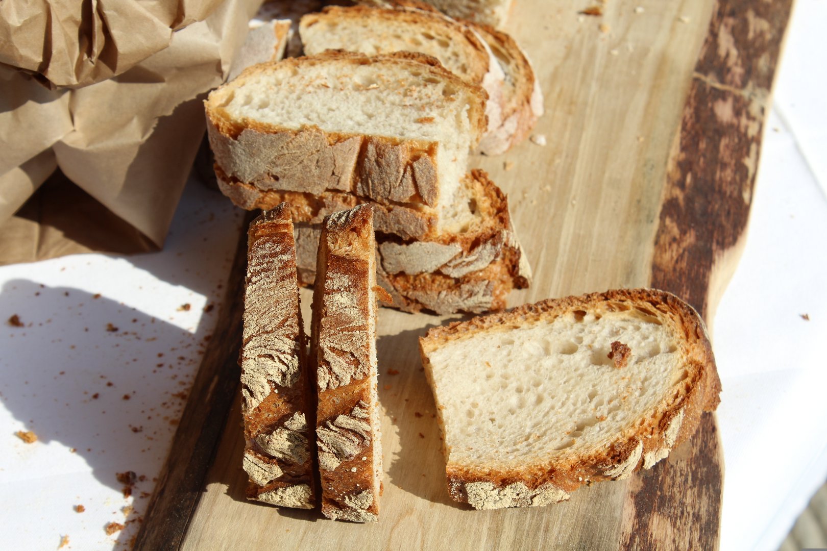 PFAS jetzt auch in Brot und Wein – liegt die Schuld bei den Bauern?