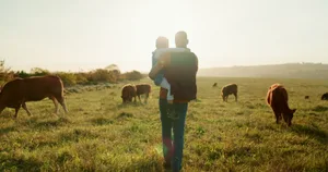 Damit nicht nur die Arbeit gut läuft, sondern man auch die Zeit mit der Familie geniessen kann, braucht es auf dem Hof ein gutes Miteinander von Jung und Alt.