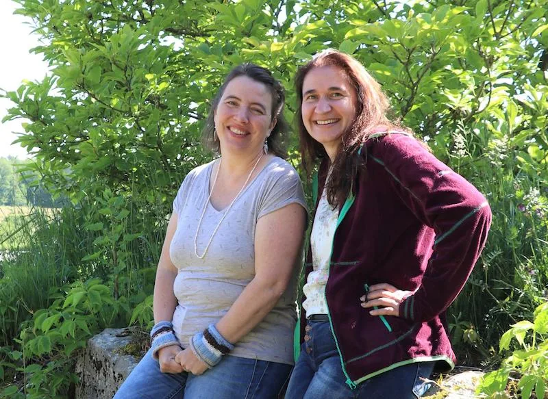 0462b86d01e97b3b328282fc5e75ca7c7e95e5ca "Der Streik geht nicht gegen die Männer", stellen Andrea und Edith Plattner klar, "sondern für Anliegen von Frauen". (Bild Ruth Aerni
