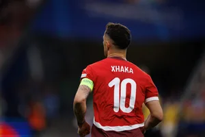 Die Schweiz und Kosovo haben die besten Verbindungen. So zum Beispiel durch Granit Xhaka. Nun kommt es zum Freihandelsabkommen mit Kosovo. Was heisst das für die Schweizer Bauern und Bäuerinnen?