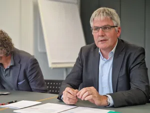 Christian Hofer ist ETH-Agronom und seit vier Jahren an der Spitze des Bundesamts für Landwirtschaft. Er betont den ganzheitlichen Ansatz der Klimastrategie Landwirtschaft und Ernährung.