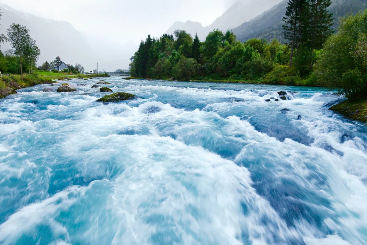 ab1e20d8fd06dba479920025e0382781 Trinkwasser-Initiative (Symbolbild: Adobe Stock)