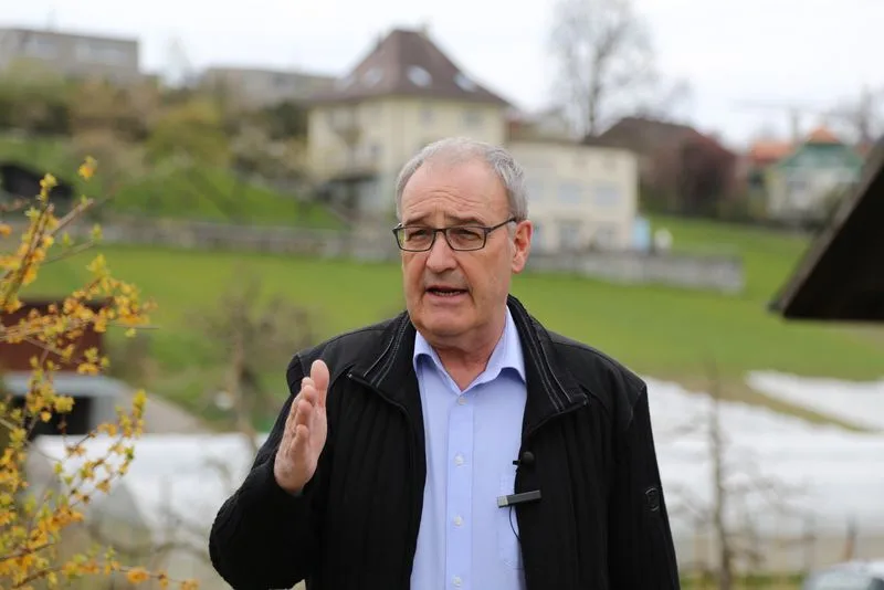 97296a49ce7f5824b5658e2401e72805bbb8c425 «Das Wasser in der Schweiz ist sauber, so soll es auch bleiben», erklärte Bundespräsident Guy Parmelin anlässlich der Medienkonferenz zum «Massnahmenplan Sauberes Wasser». Erreicht werden soll das durch verschiedene Massnahmen, von denen nun ein erstes Verordnungspaket in der Vernehmlassung ist. (Bild LID/Jonas Ingold)