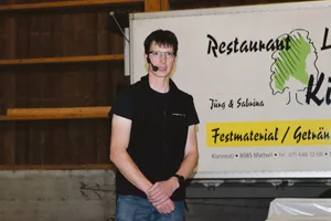 "Wir versprechen uns von dieser Technologie mehr Zuchtfortschritt." Andreas Fleisch, Swissgenetics, zuständiger Tierarzt für Embryotransfer in Ins BE. (Bilder sgi)