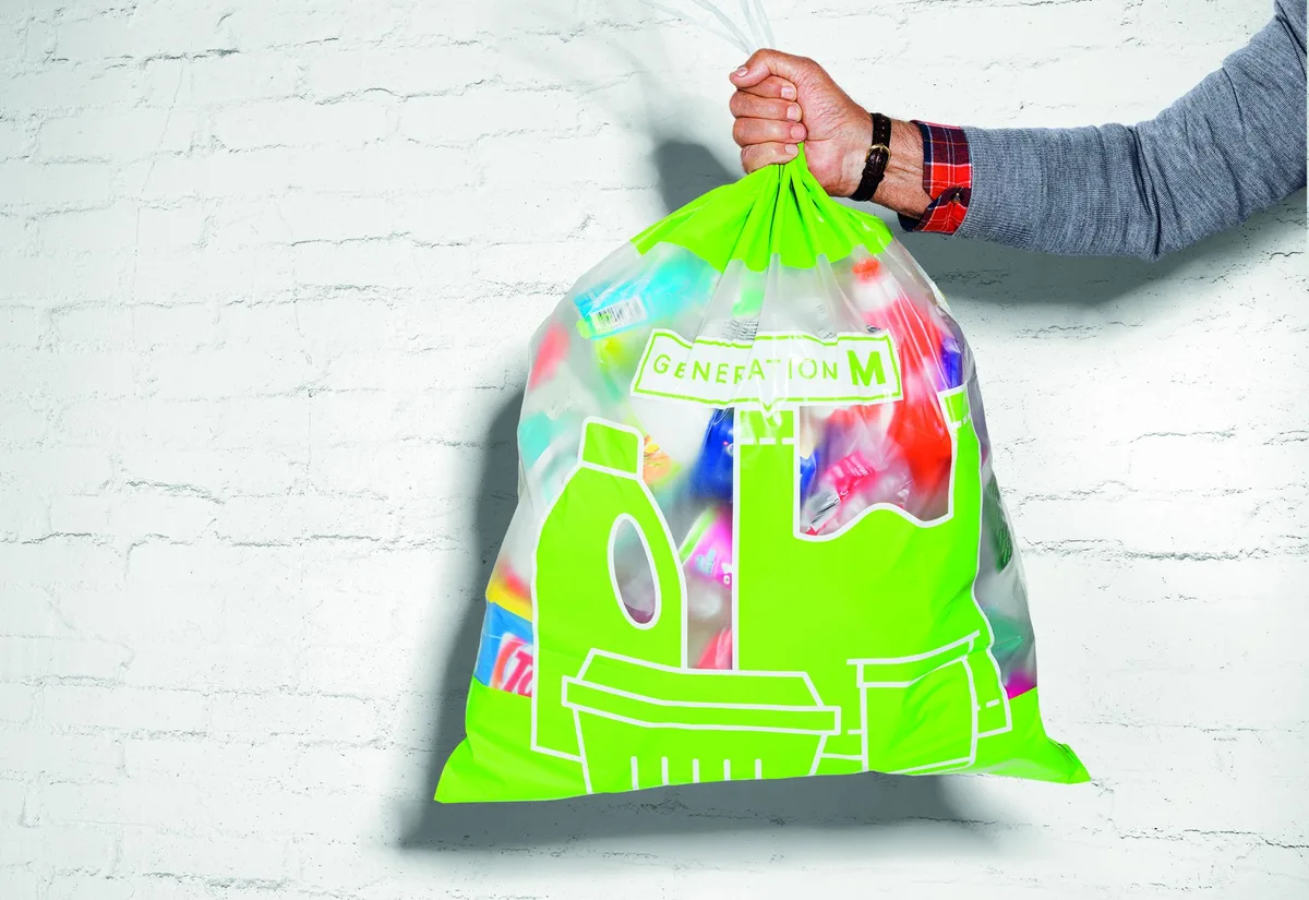 d412725ef85aaeecde5565bc78b5b5699b660014 Die Plastik-Sammelsäcke gibt es in drei verschiedenen Grössen und sind günstiger als Kehrichtsäcke. (Bild Migros)