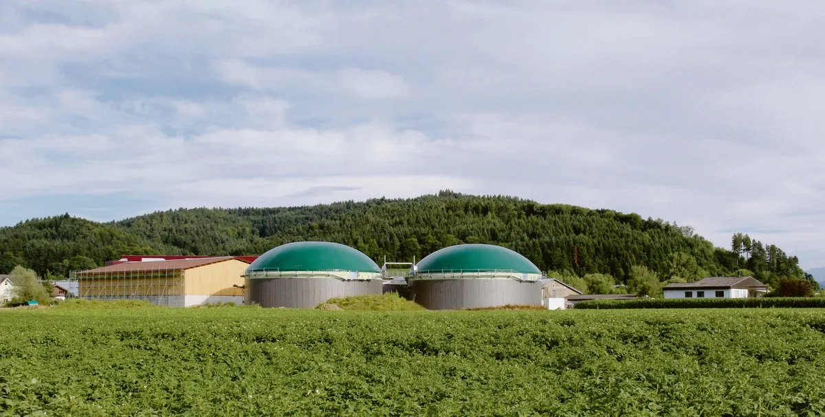 1f0a3e211614cc3f16a72031c316cebf983b93a2 Biogasanlagen schliessen Nährstoffkreisläufe, im Gegensatz zu Kläranlagen. (Bild zVg)