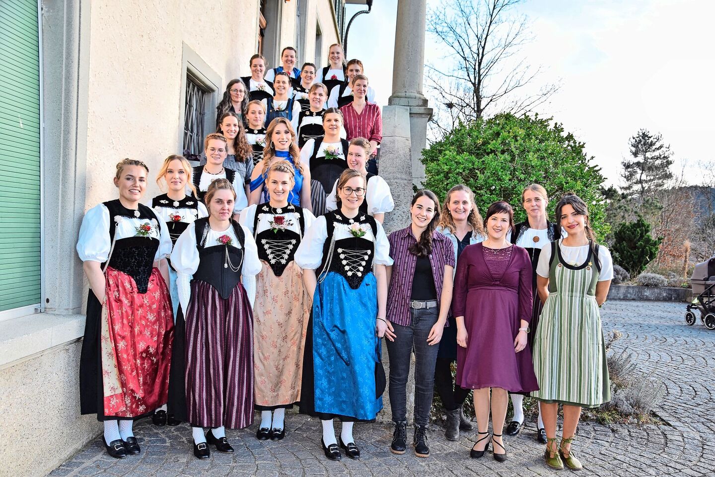 Zahlreiche Frauen aus dem ganzen Kanton Bern reisten an, um ihre Fachausweise entgegenzunehmen.