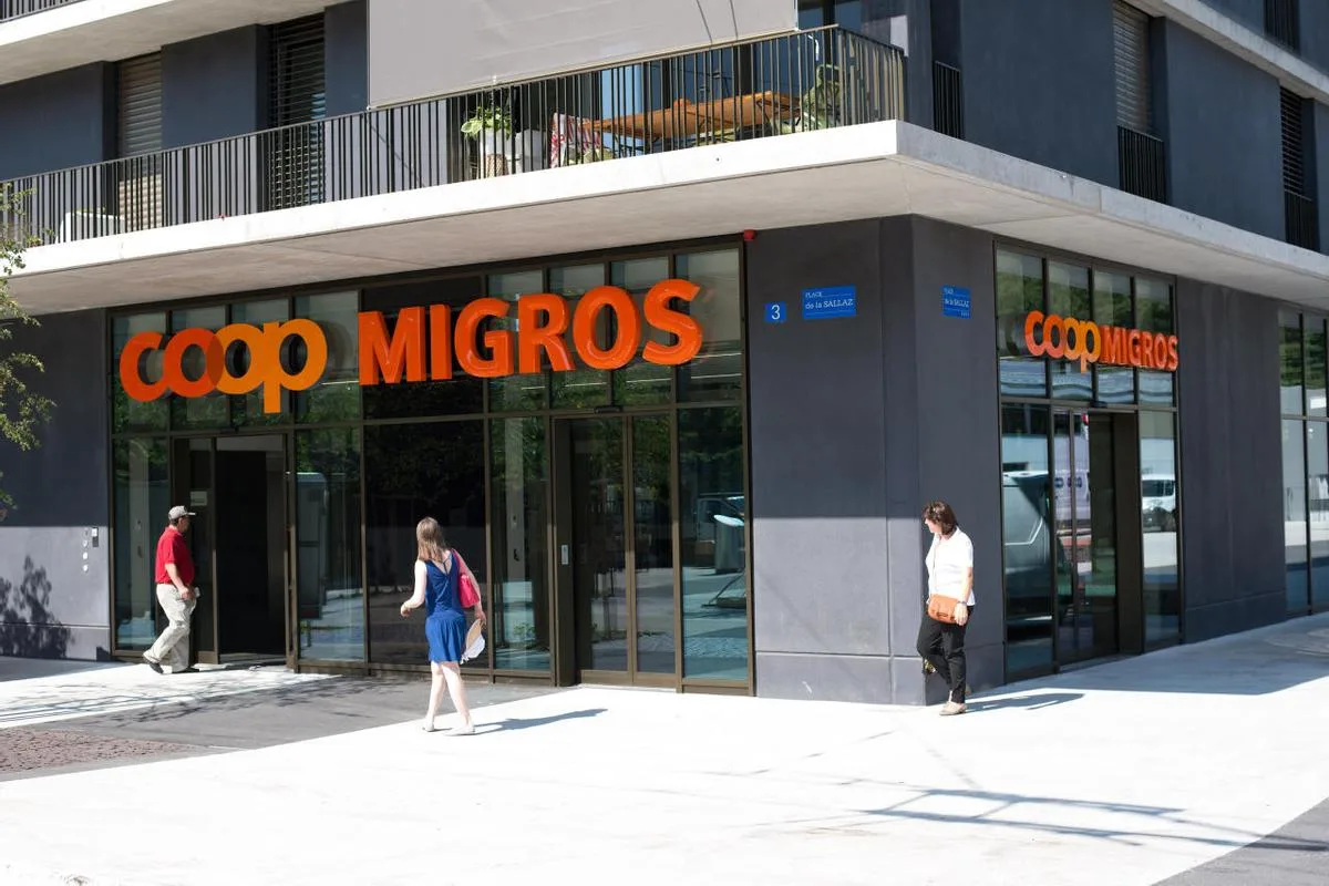 e1fa5a32e2276048a200b7c6317aa6e4a2a9b994 So einig wie selten: Coop und Migros sagen nur leise Nein zu den Pflanzenschutz-Initiativen. (Bild 24Heures)