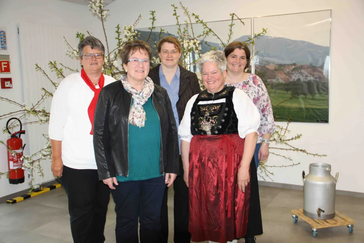 793e07f059761926cfb633d7b779af20a827af65 V. l. n. r.: Rita Hänggi, Präsidentin SOBLV mit den neugewählten Vorstandsmitgliedern Marie-Theres Widmer, Anna Barbara Gäumann, Ida Schaffter und Daniela Aregger. (Bilder aw)