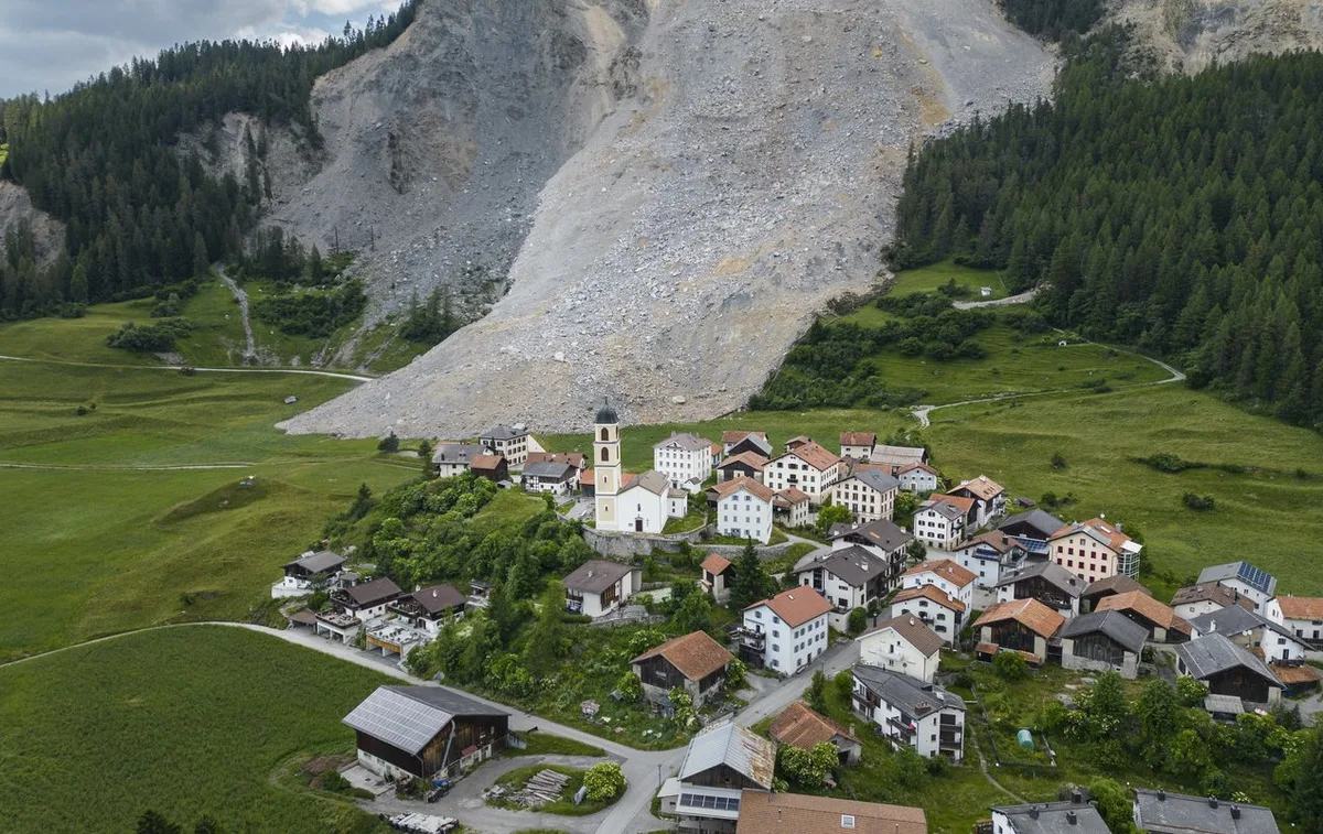 Brienz-Brinzauls_nach_Bergrutsch Endlich Aufatmen in Graubünden: Evakuierung von Brienz/Brinzauls wird aufgehoben