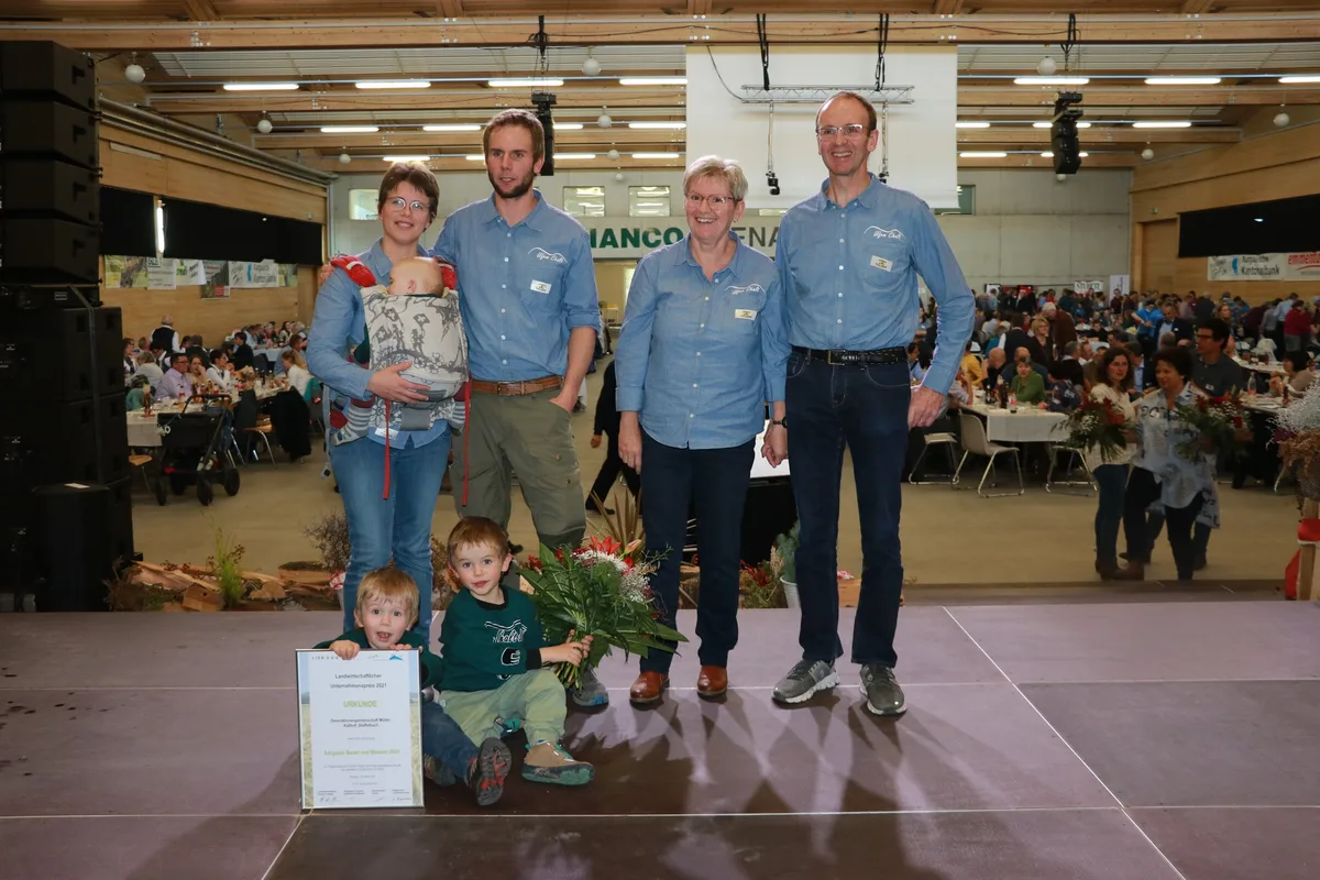 ag_unternehmerpreis_sieger_mueller Die Generationengemeinschaft Müller gewinnt den landwirtschaftlichen Unternehmenspreis des Kantons Aargau
