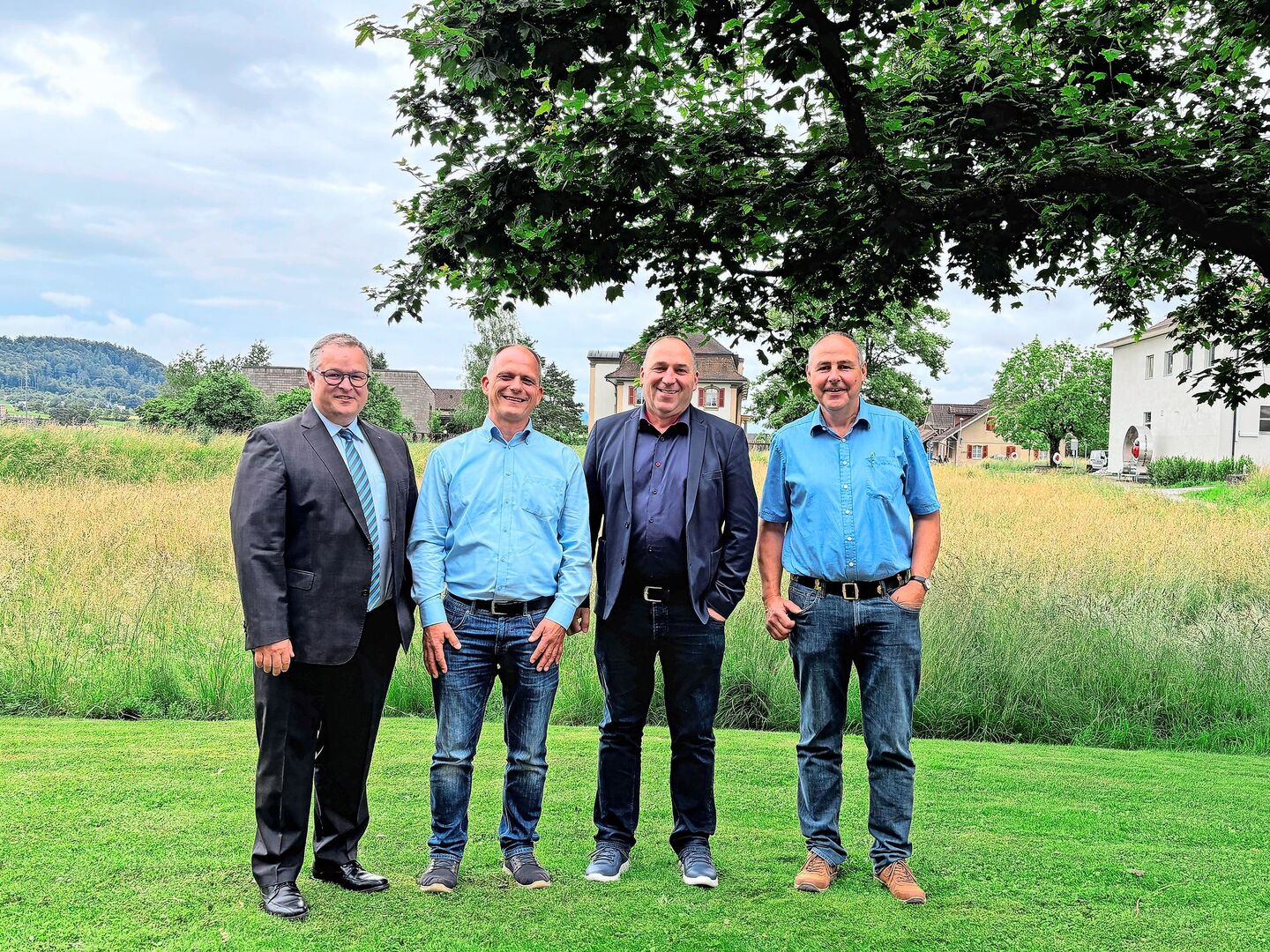 Christian Beck mit dem neuen Verwaltungsmitglied Thomas Elmiger, Markus Gerber und Dominic Eggel (v. l. n. r.).