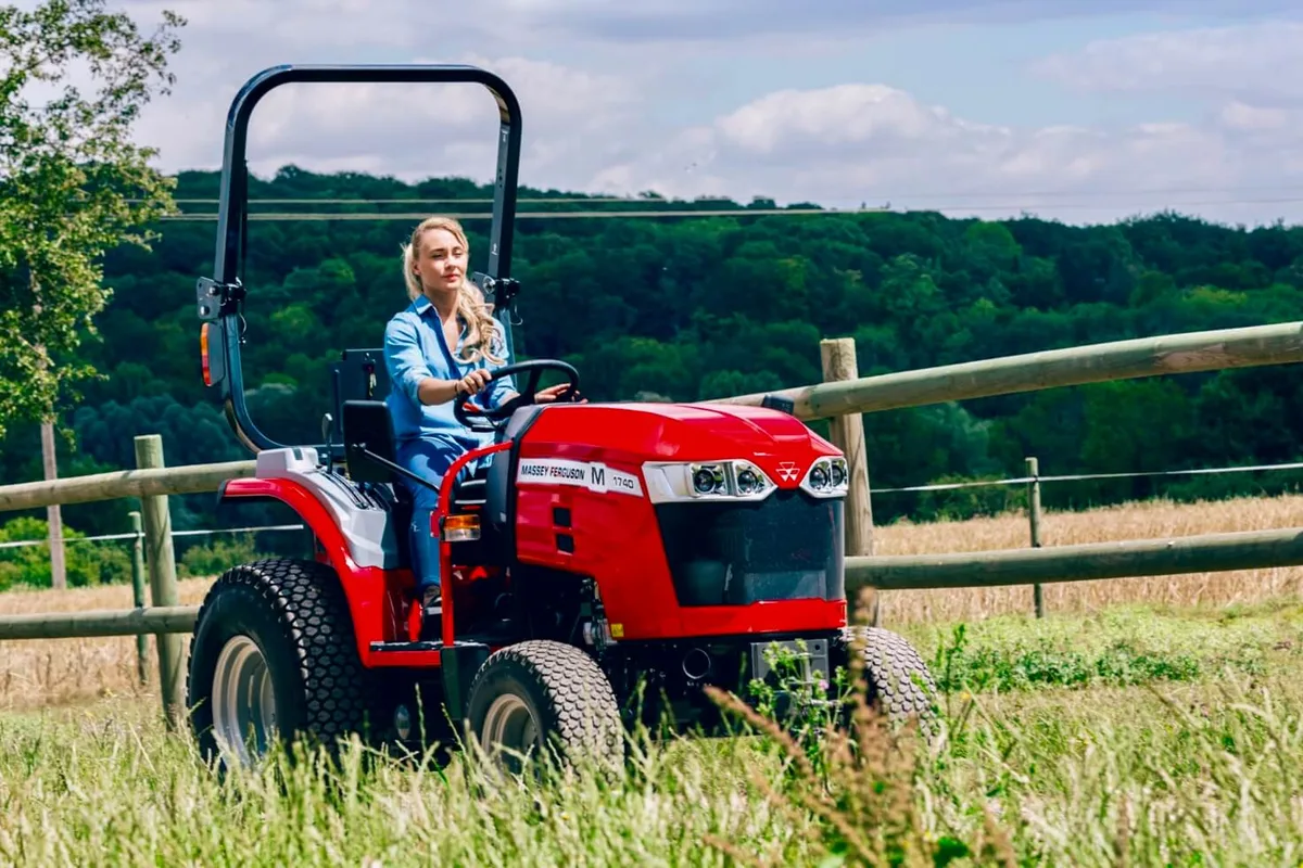 208f1cfb4670a08311b2184afc4ae64072d40536 Massey Ferguson: Neue Kompak-Traktoren-Baureihe MF 1700 M bis 67 PS. (Bild: Massey Ferguson)