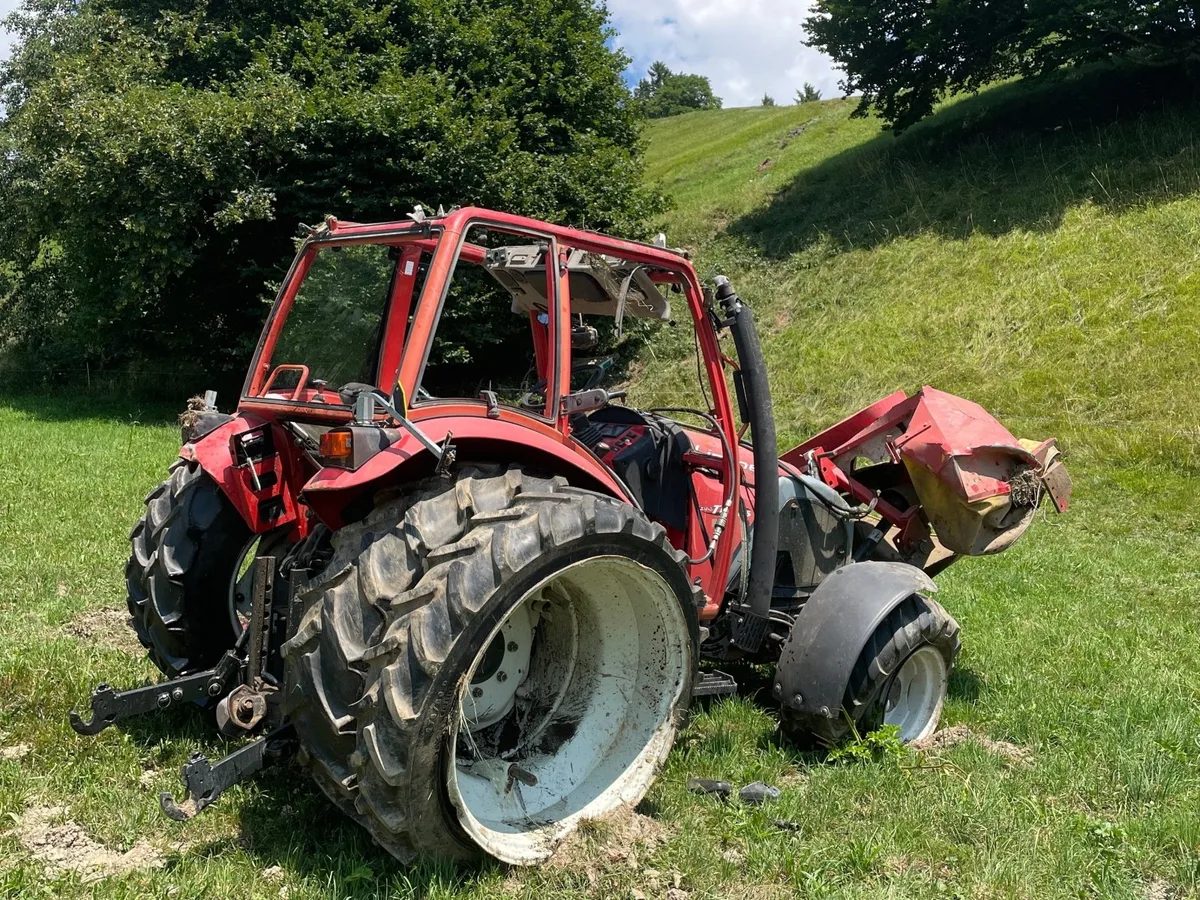 unfall_seewis_kapi_gr Bündner Landwirt stürzt mit Traktor Hang hinunter und stirbt